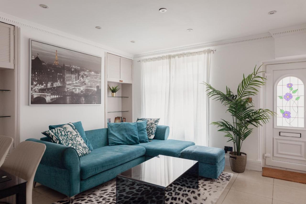 Apartmán Charming & Beautiful 2 Bed Flat In Zone 1 Londýn Exteriér fotografie
