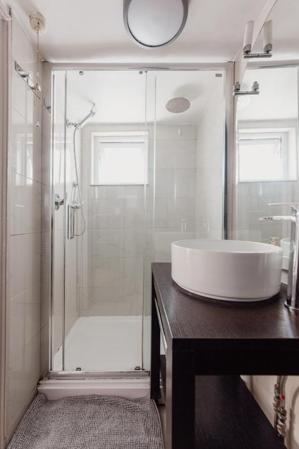 Apartmán Charming & Beautiful 2 Bed Flat In Zone 1 Londýn Exteriér fotografie